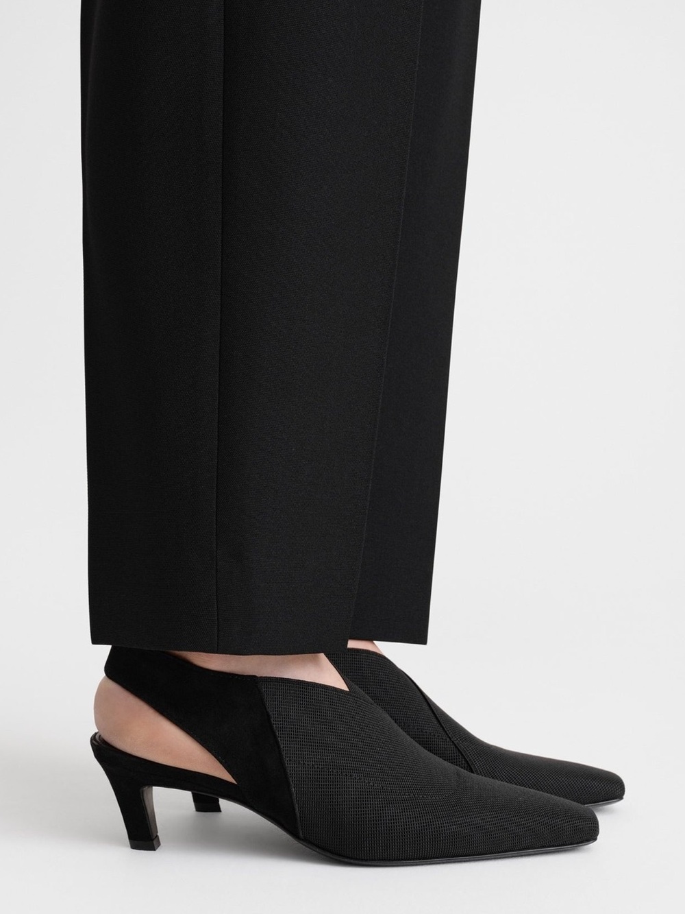 NWT TOTEME The Mid-Heel Black Elastic Suede Trim Square Toe Slingback Pumps 37